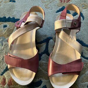 Wanda Panda Women's Wedges Sandals Size 39